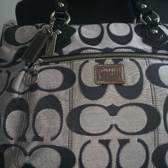 NWT authentic Coach Large poppy signature bag - Picture 3 of 8